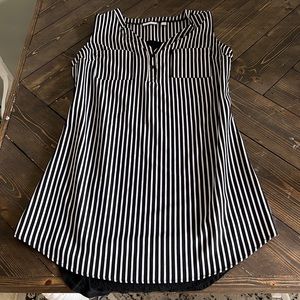 Black and white striped dress! 🤍